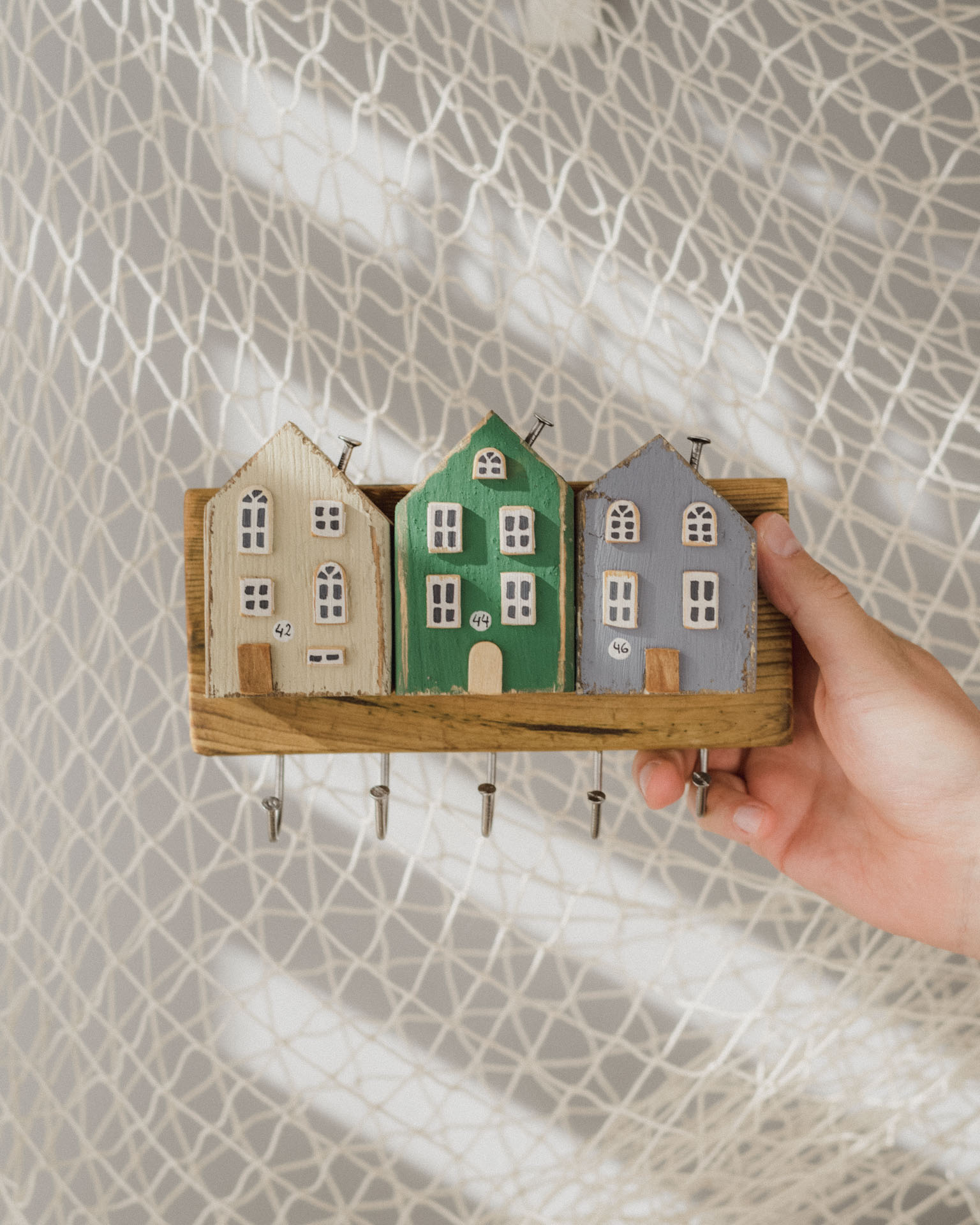 Wieszak na Klucze z Domkami Zielony