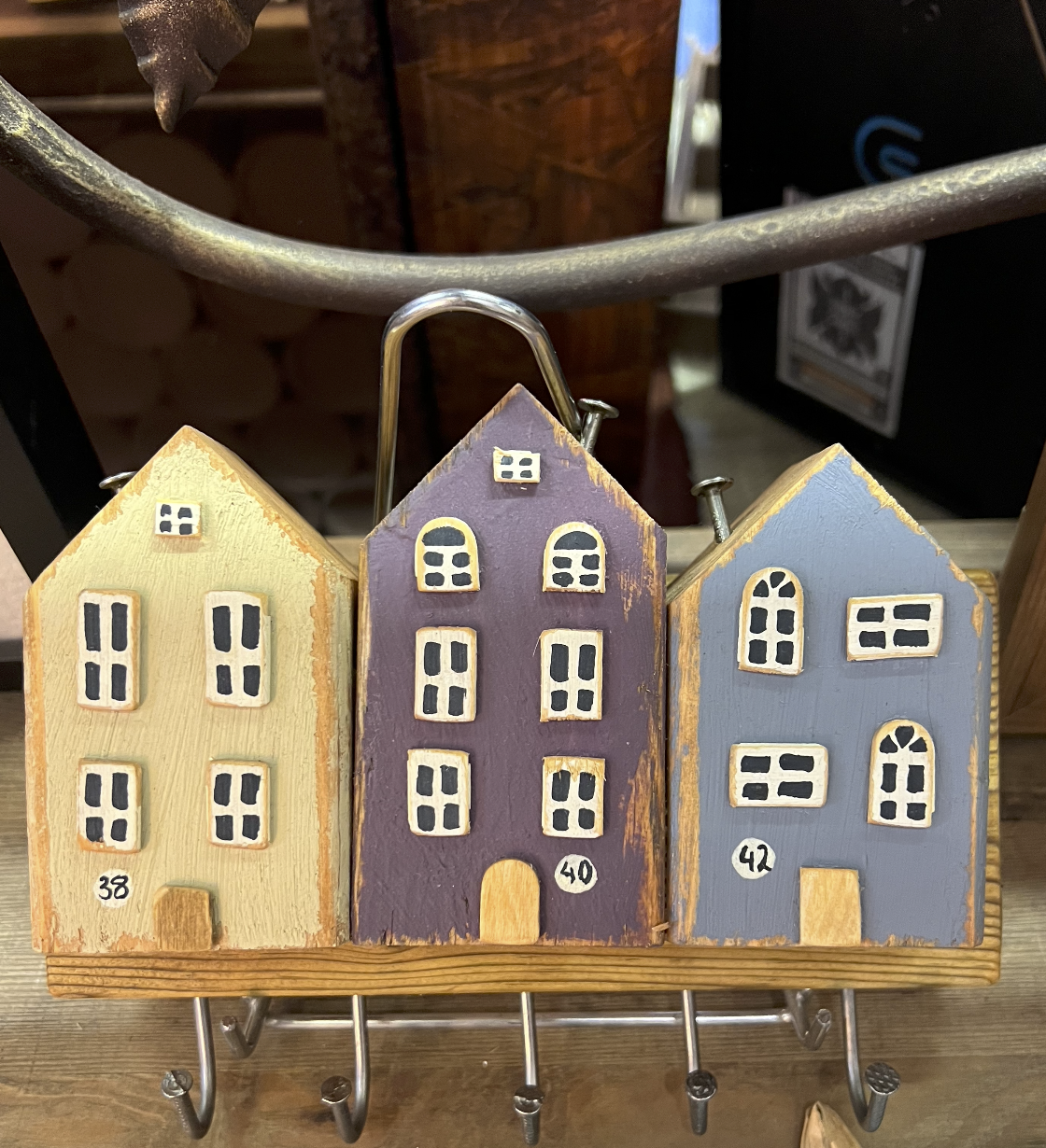 Wieszak na Klucze z Domkami Fioletowy - obrazek 5